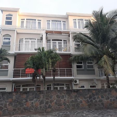 Ocean Drive Studio, Next To The Beach Grand-Baie Exterior photo